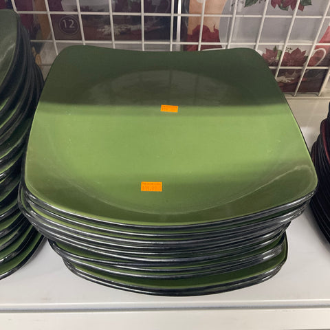 DARK GREEN SQUARE PLATE