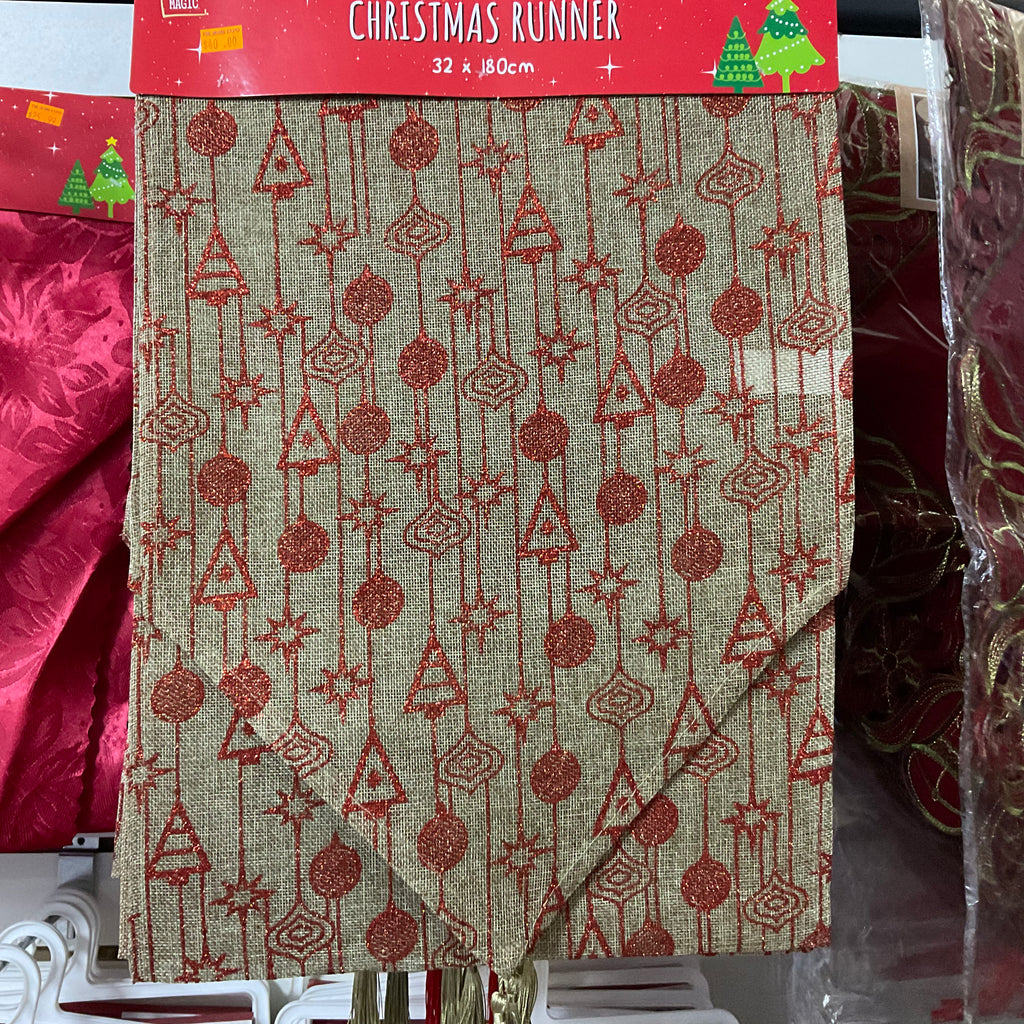 CHRISTMAS TABLE RUNNER