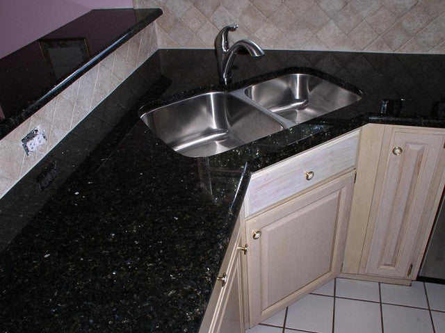 Black Galaxy Prefab Granite Countertop