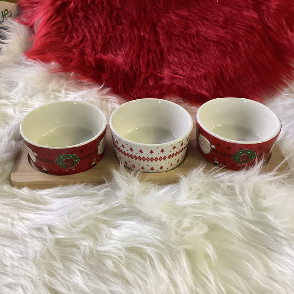 CHRISTMAS TRAY AND BOWLS SET
