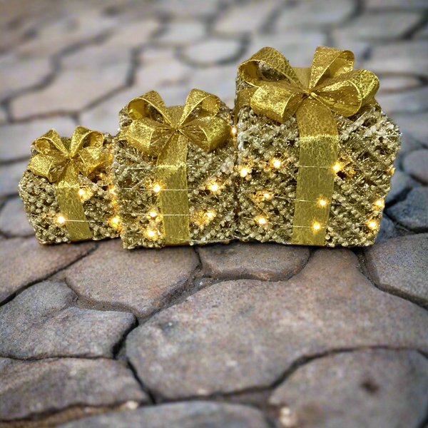 SET OF 3 GIFT BOXES WITH LIGHTS