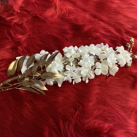 GOLD AND WHITE FILLER DECOR