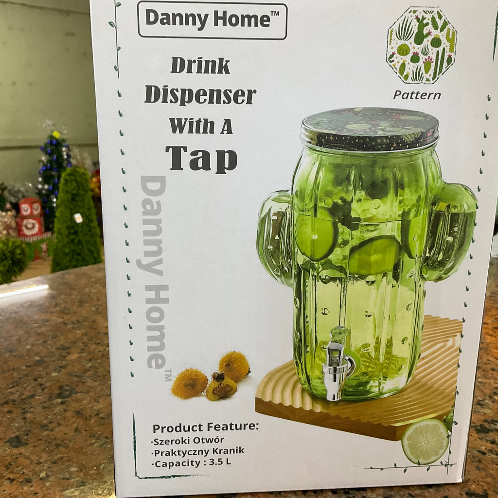 DRINK DISPENSER WITH A TAP