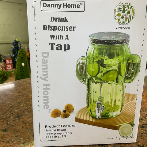 DRINK DISPENSER WITH A TAP